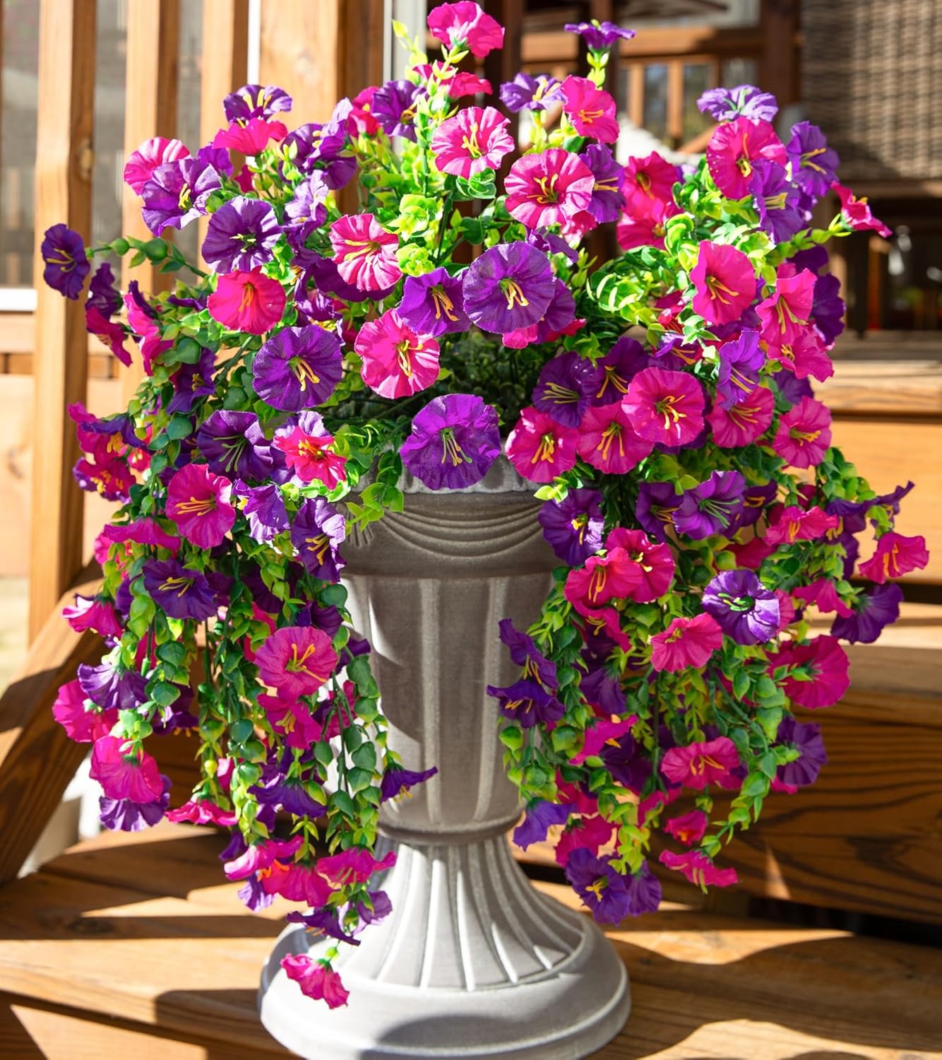 Perfekte Gartendekoration - 🌺 Künstliche Blumenranken als Hängeornamente
