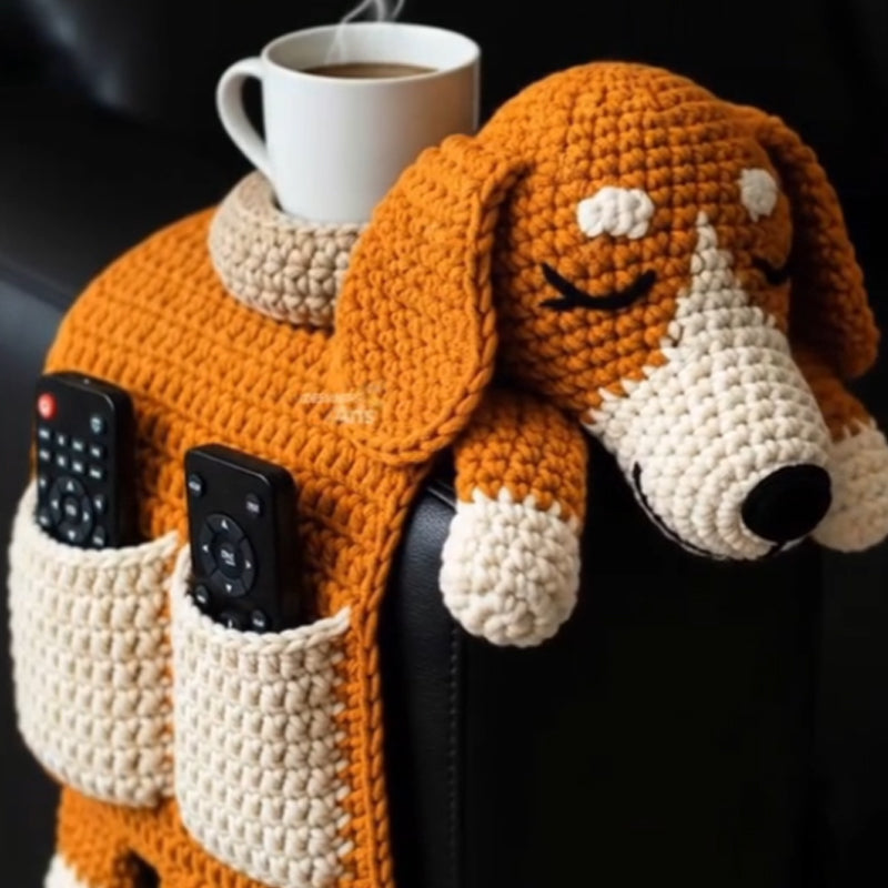 🐶 Útulný společník – háčkovaný organizér na pohovku pro psy