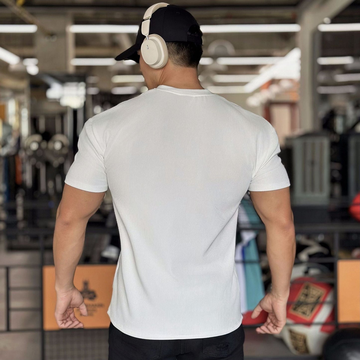 Herren-Muskel-Fitness-T-Shirt Mit V-Ausschnitt Und Kurzen Ärmeln